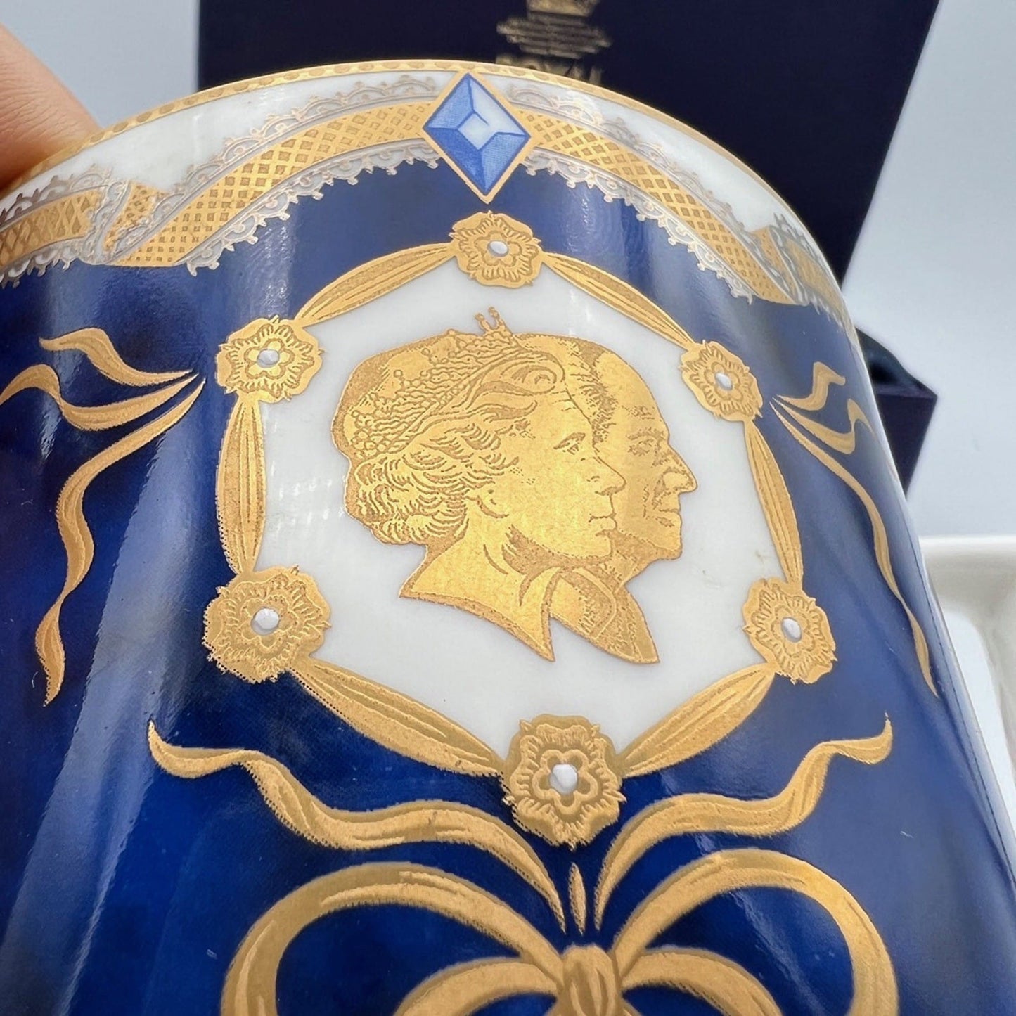 Mug Tazza Vintage Inglese Regina Elisabetta Casa Reale Matrimonio Nozze Diamante Categoria  Arte e antiquariato:Porcellana e ceramica:Piatti commemorativi