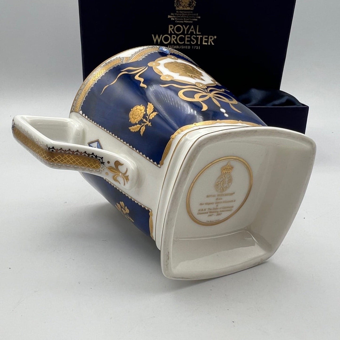 Mug Tazza Vintage Inglese Regina Elisabetta Casa Reale Matrimonio Nozze Diamante Categoria  Arte e antiquariato:Porcellana e ceramica:Piatti commemorativi