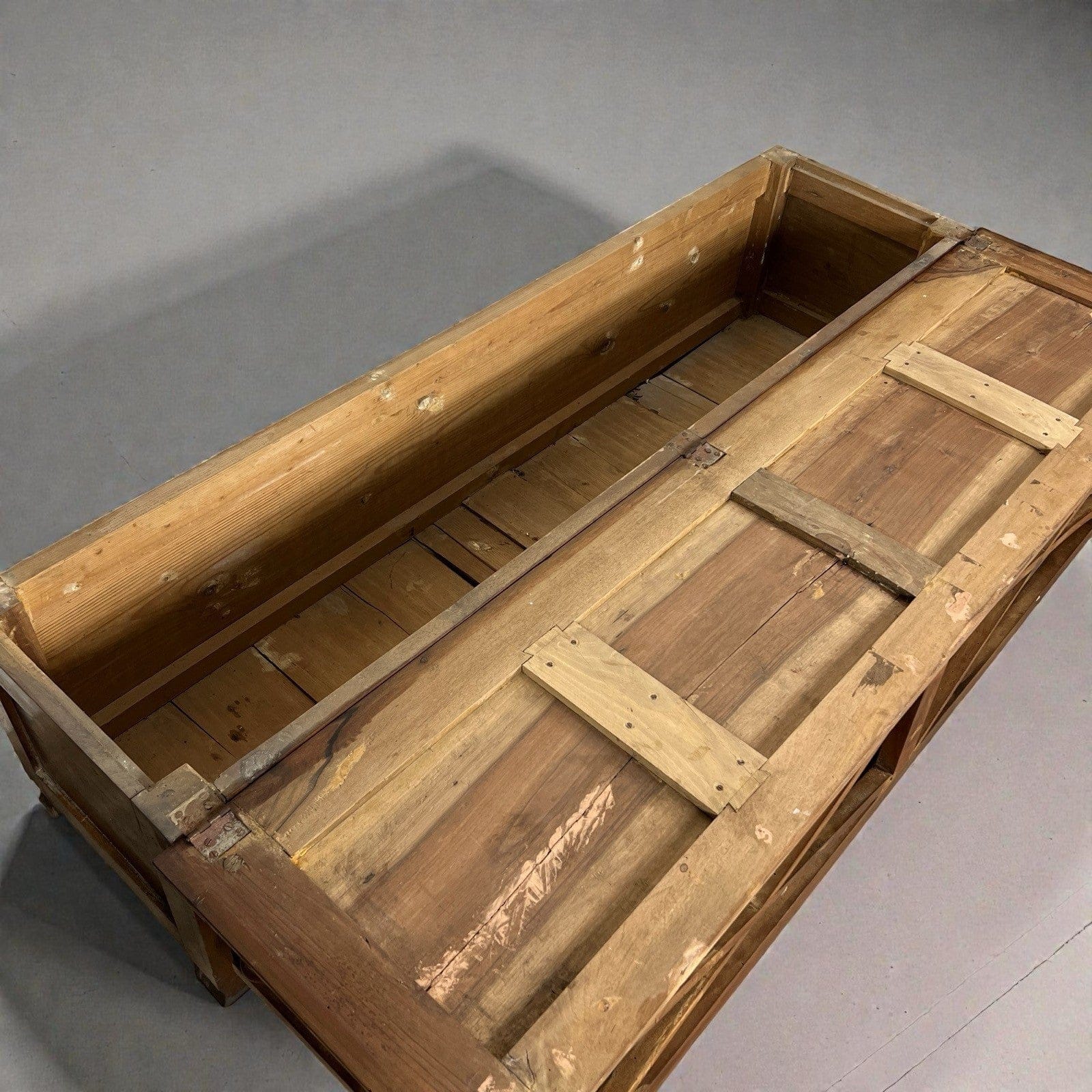 Panca antica in legno con schienale Grande cassapanca Baule epoca 800 italiano Categoria  Sedie