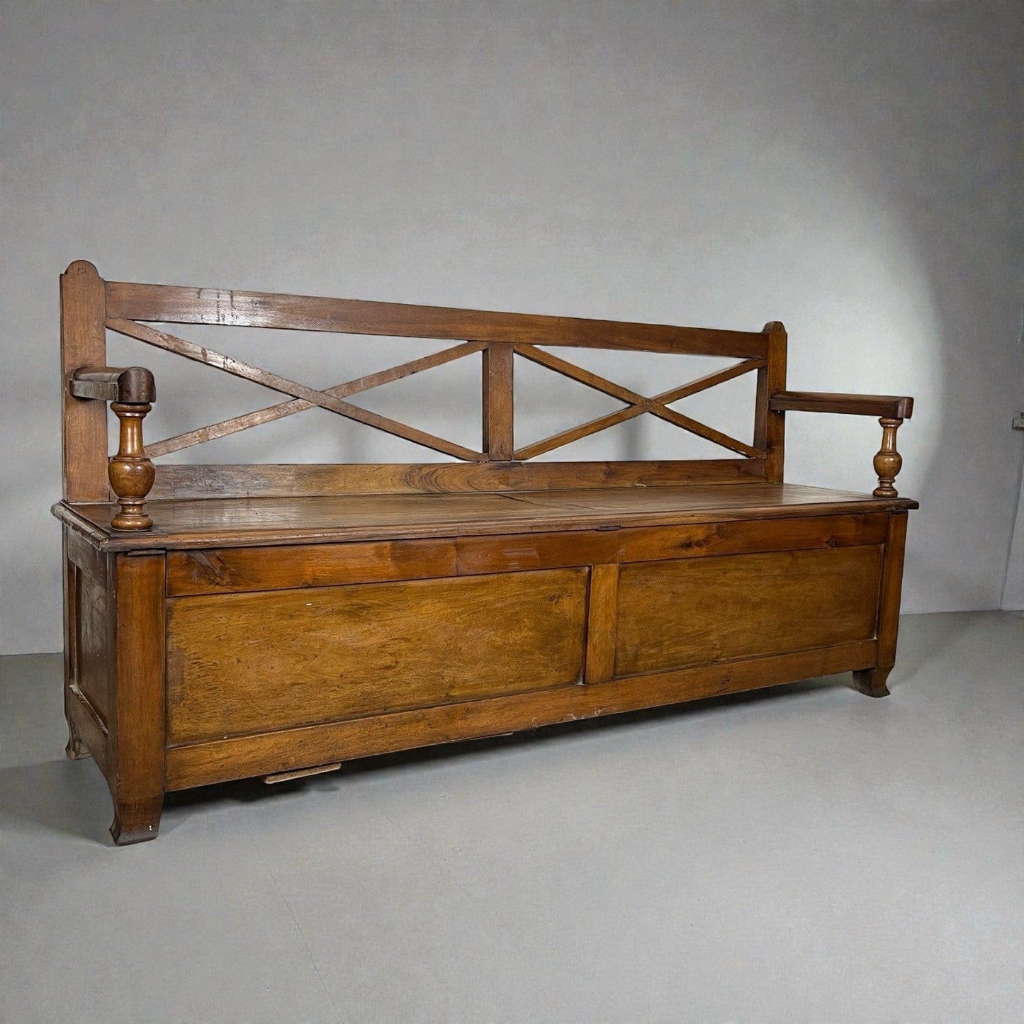 Panca antica in legno con schienale Grande cassapanca Baule epoca 800 italiano Categoria  Sedie