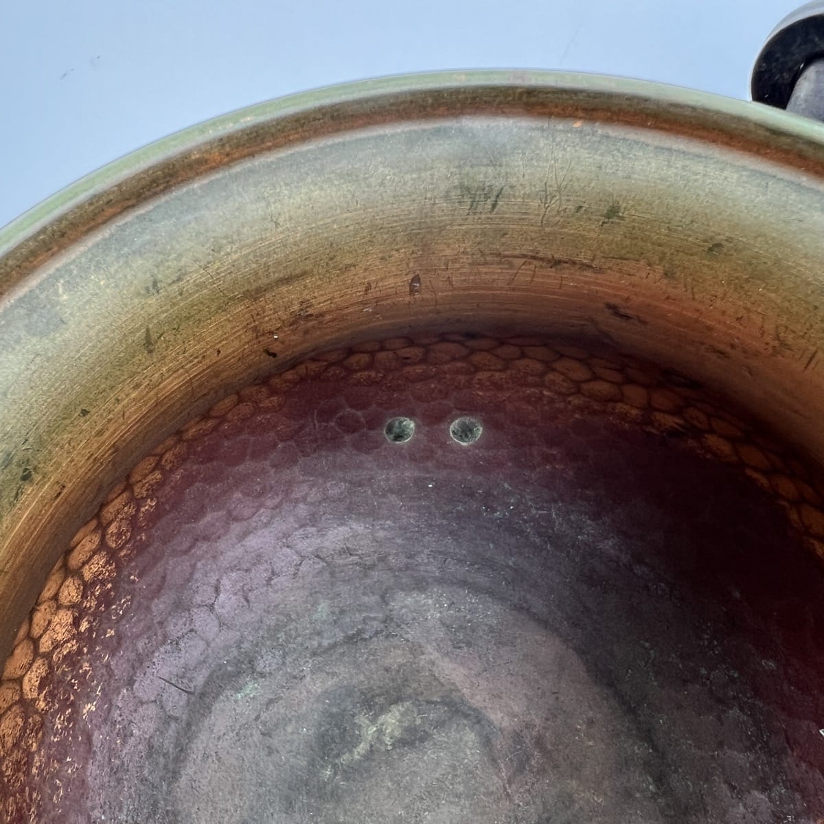 PENTOLA D'EPOCA IN RAME E FERRO SOUVENIR SVIZZERA VINTAGE SWISS COPPER KETTLE Categoria  Ottone