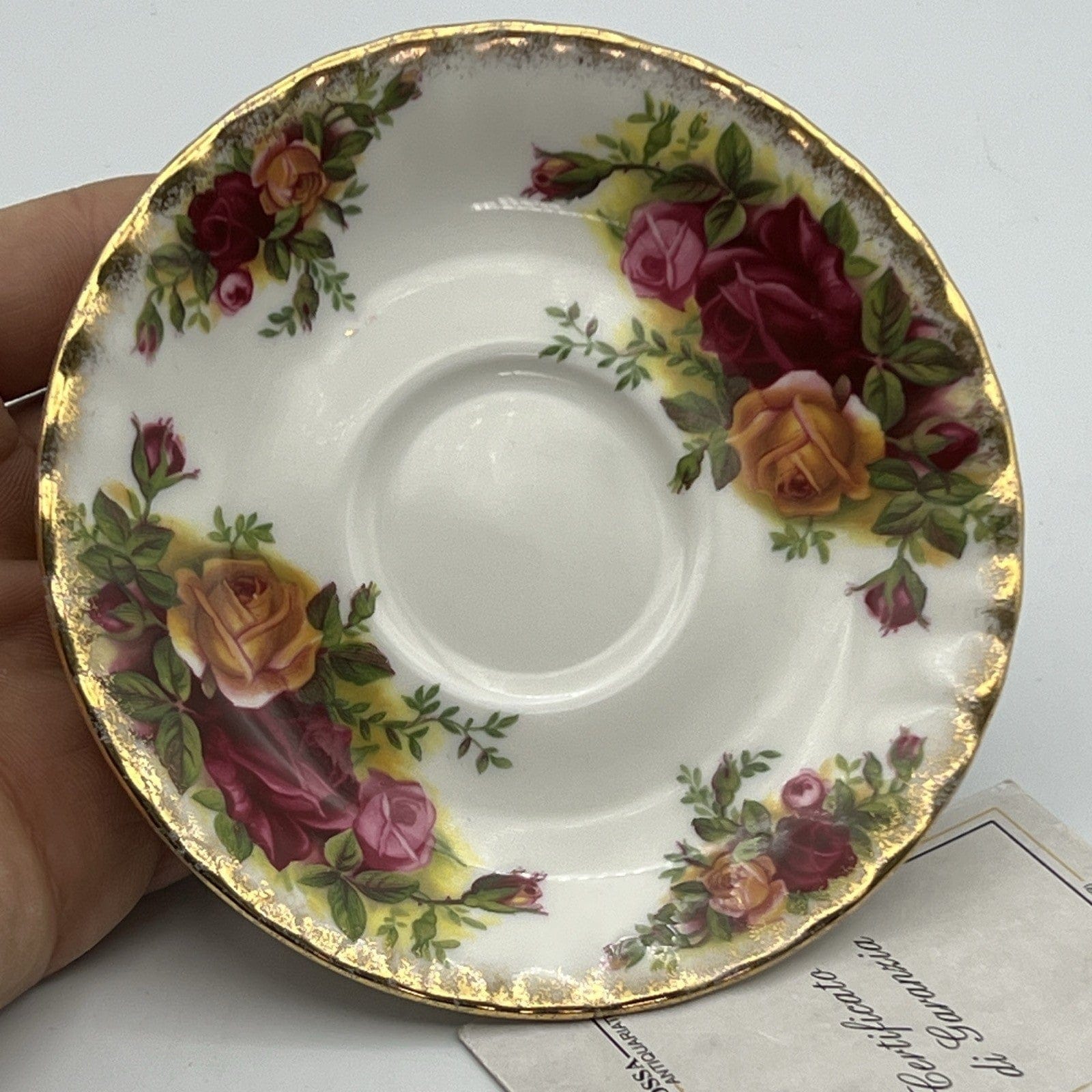 Piattino da caffe in porcellana Royal Albert serie Old Country Roses sottotazza Categoria  Servizio tazze - Tazze