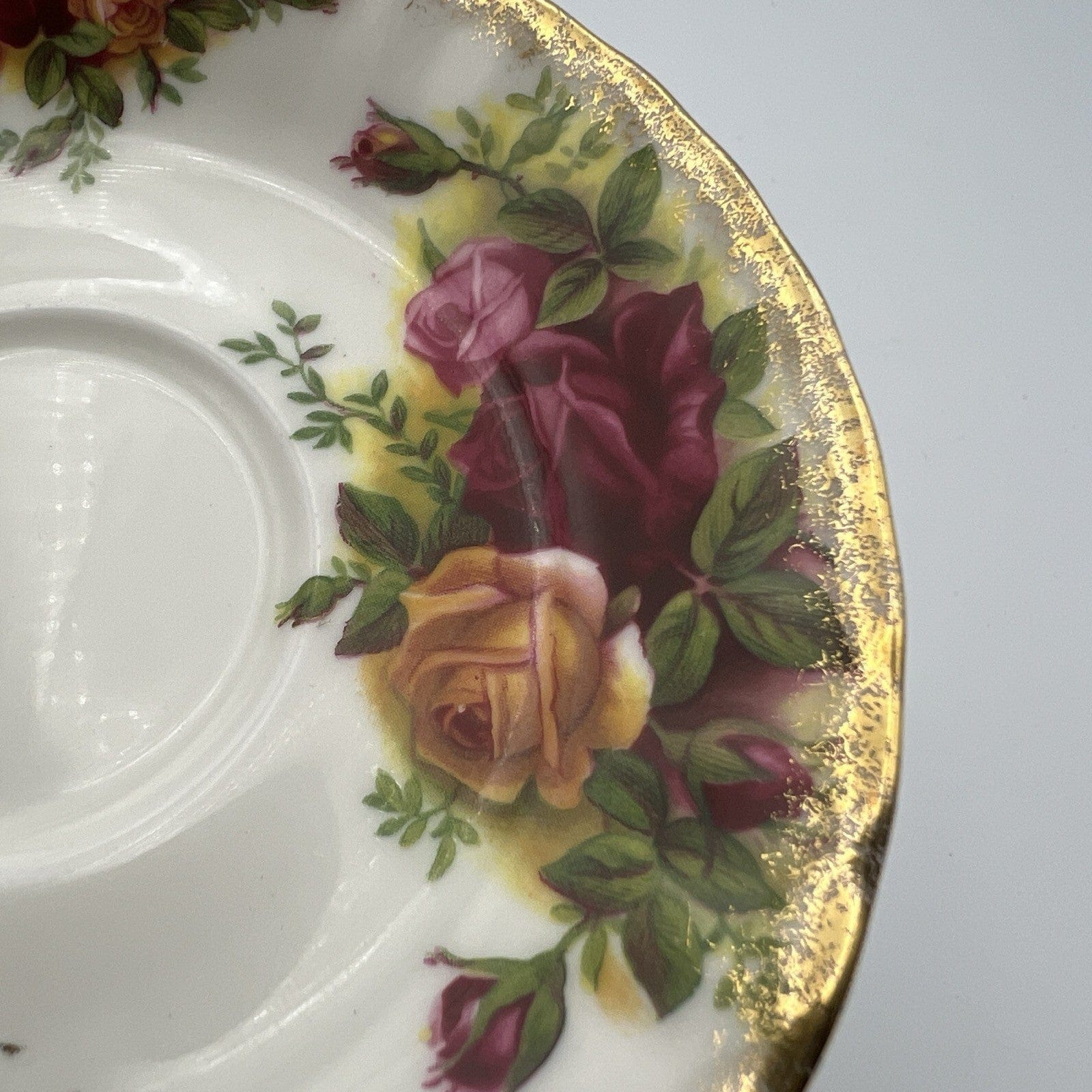Piattino da caffe in porcellana Royal Albert serie Old Country Roses sottotazza Categoria  Servizio tazze - Tazze