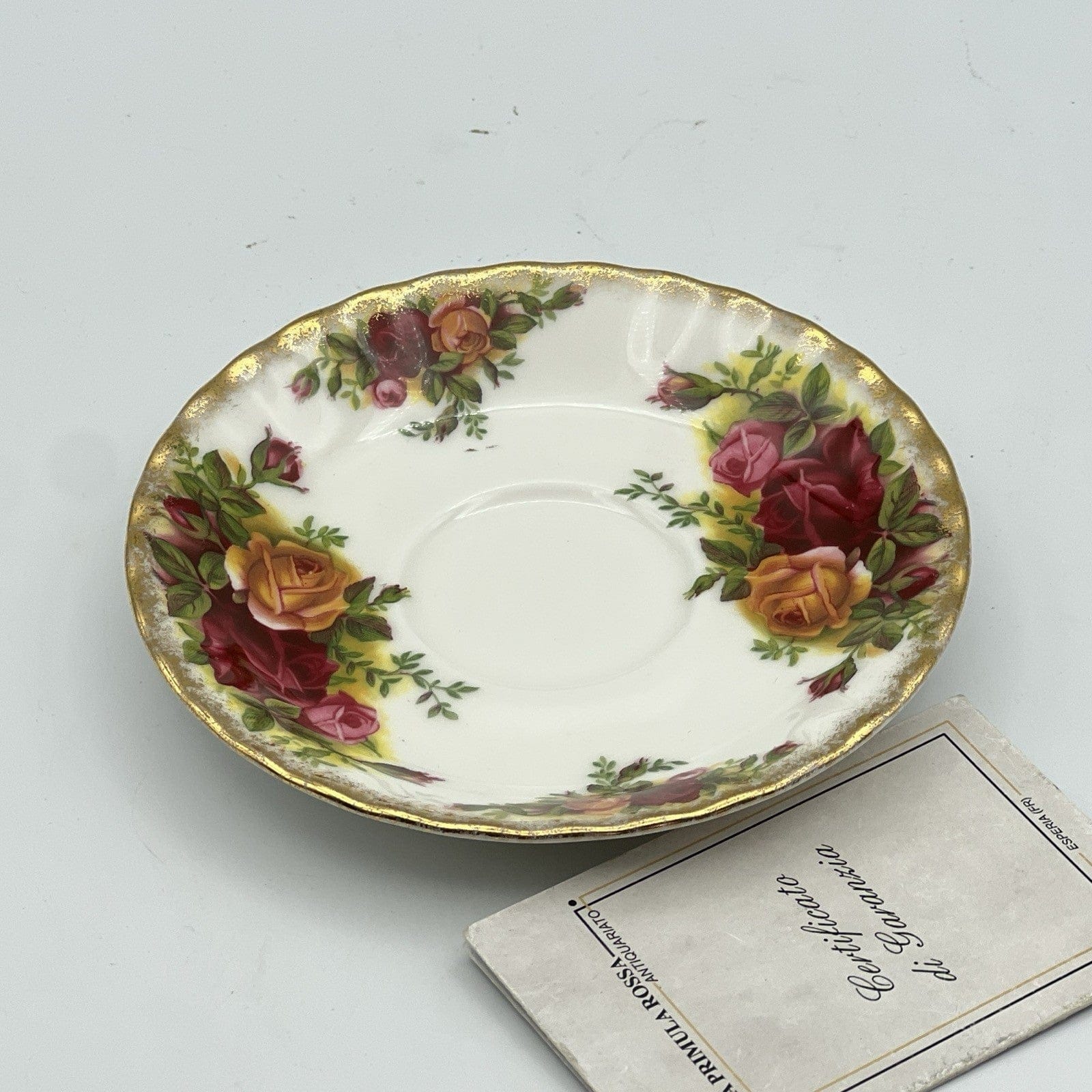 Piattino da caffe in porcellana Royal Albert serie Old Country Roses sottotazza Categoria  Servizio tazze - Tazze