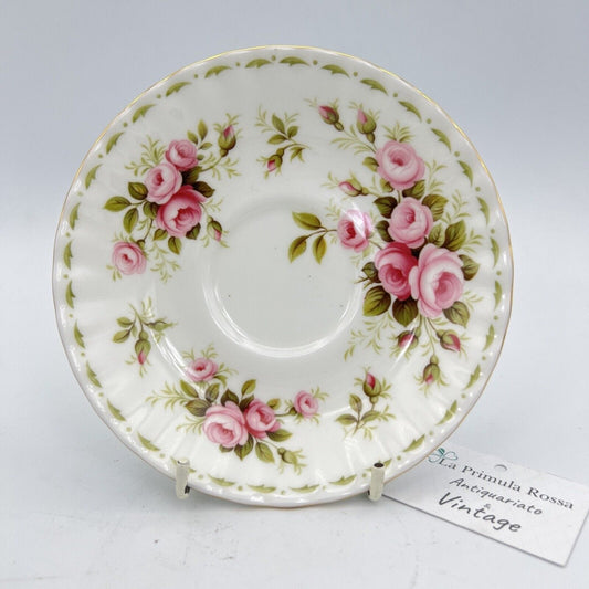 Piattino da tè The in porcellana Royal Albert con mese inglese GIUGNO 900 1970 Categoria  Servizio tazze - Tazze