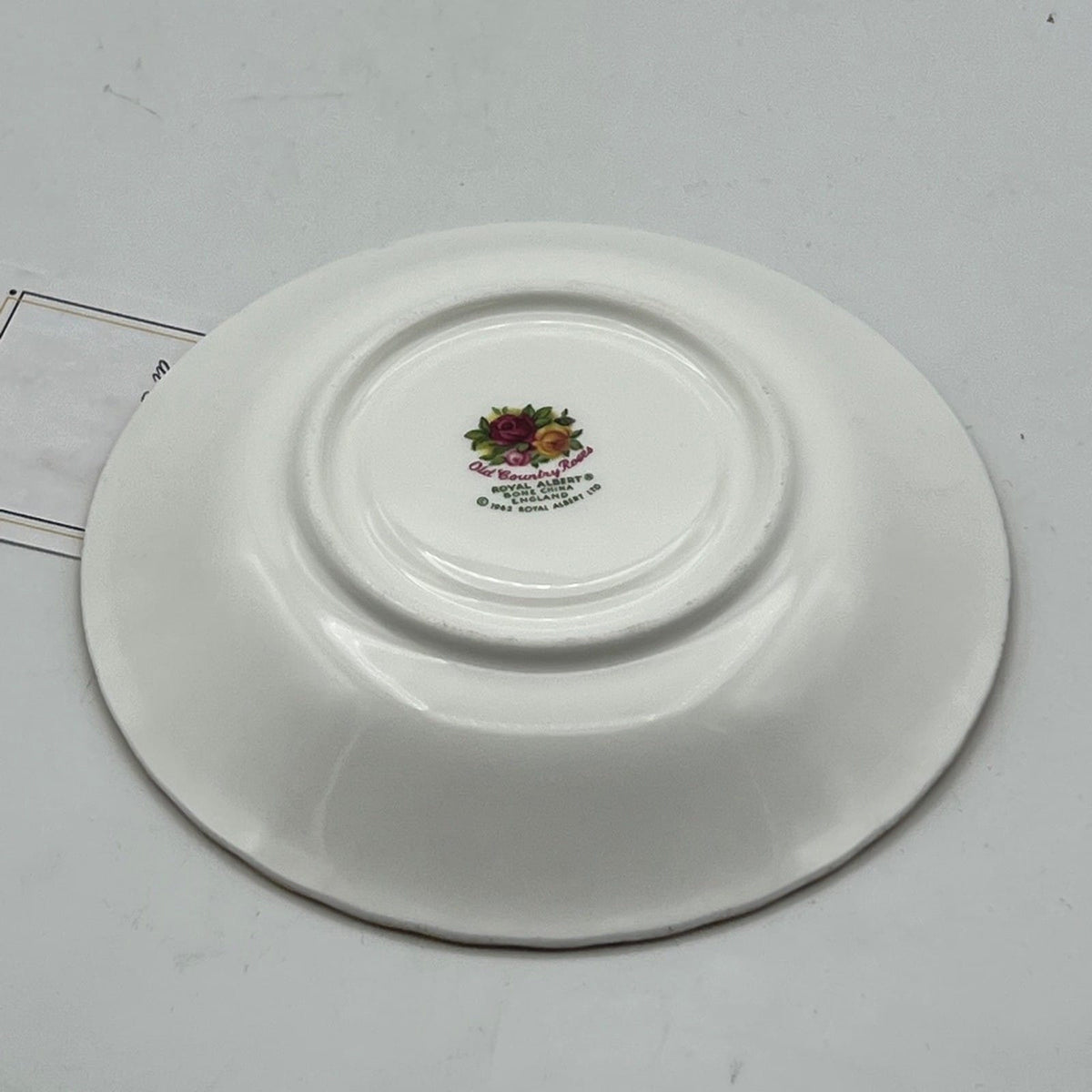 Piattino da tè The in porcellana Royal Albert serie Old Country Roses 1962 14 cm Categoria  Piatti e Piattini