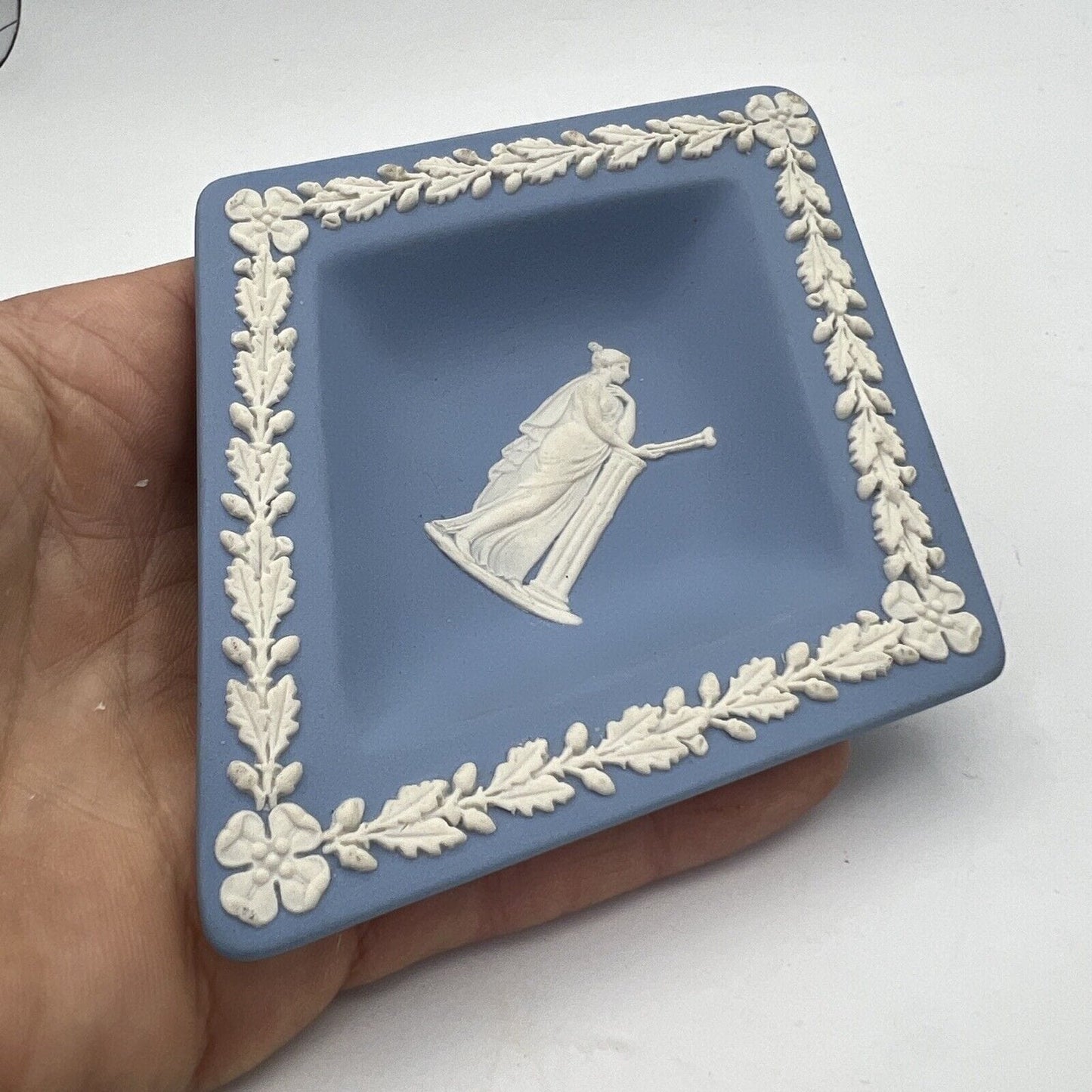 Piattino in porcellana Inglese Wedgwood Celeste Azzurro Vintage Vassoietto Rombo Categoria  Piatti e Piattini