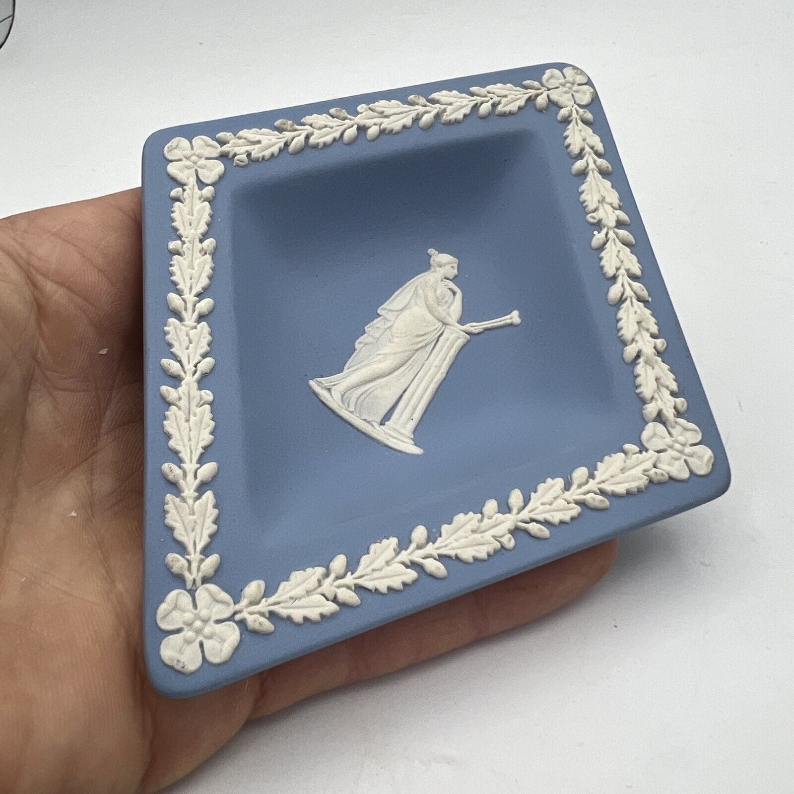 Piattino in porcellana Inglese Wedgwood Celeste Azzurro Vintage Vassoietto Rombo Categoria  Piatti e Piattini