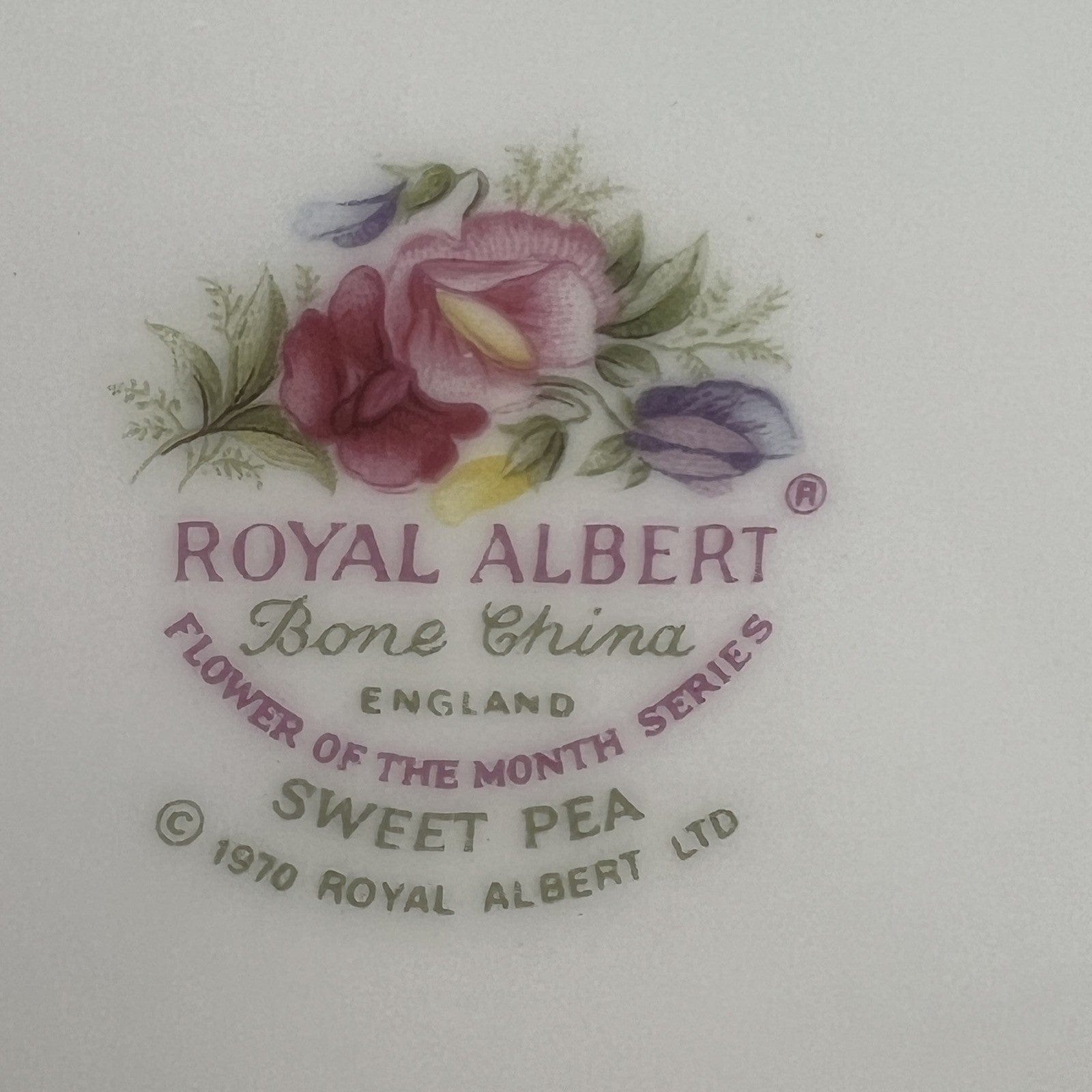 Piattino piatto da dolce per tazza tazzina TRIO Royal Albert mese inglese APRILE Categoria  Servizio tazze - Tazze