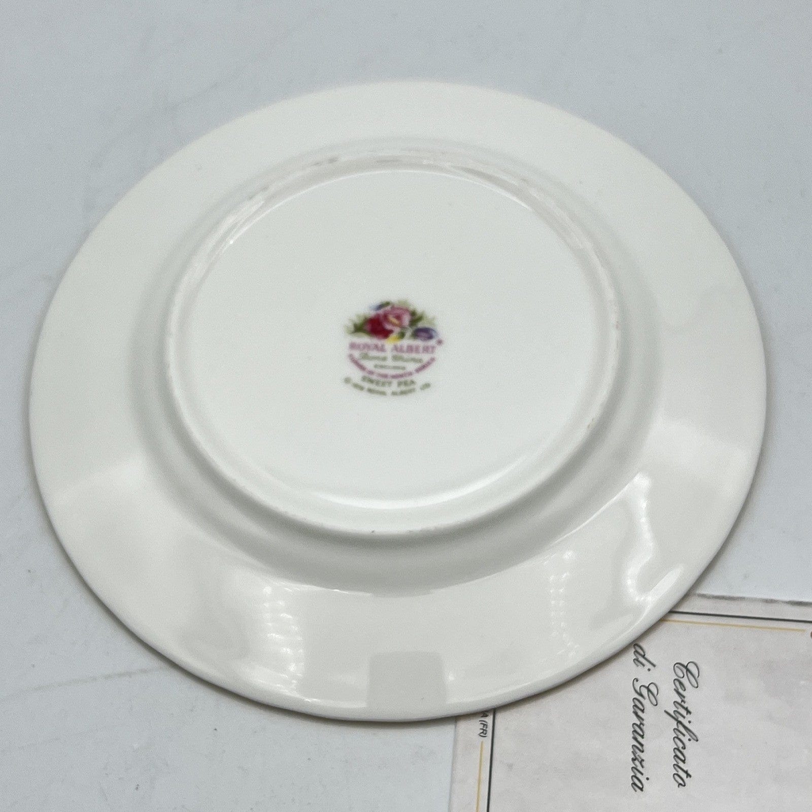 Piattino piatto da dolce per tazza tazzina TRIO Royal Albert mese inglese APRILE Categoria  Servizio tazze - Tazze