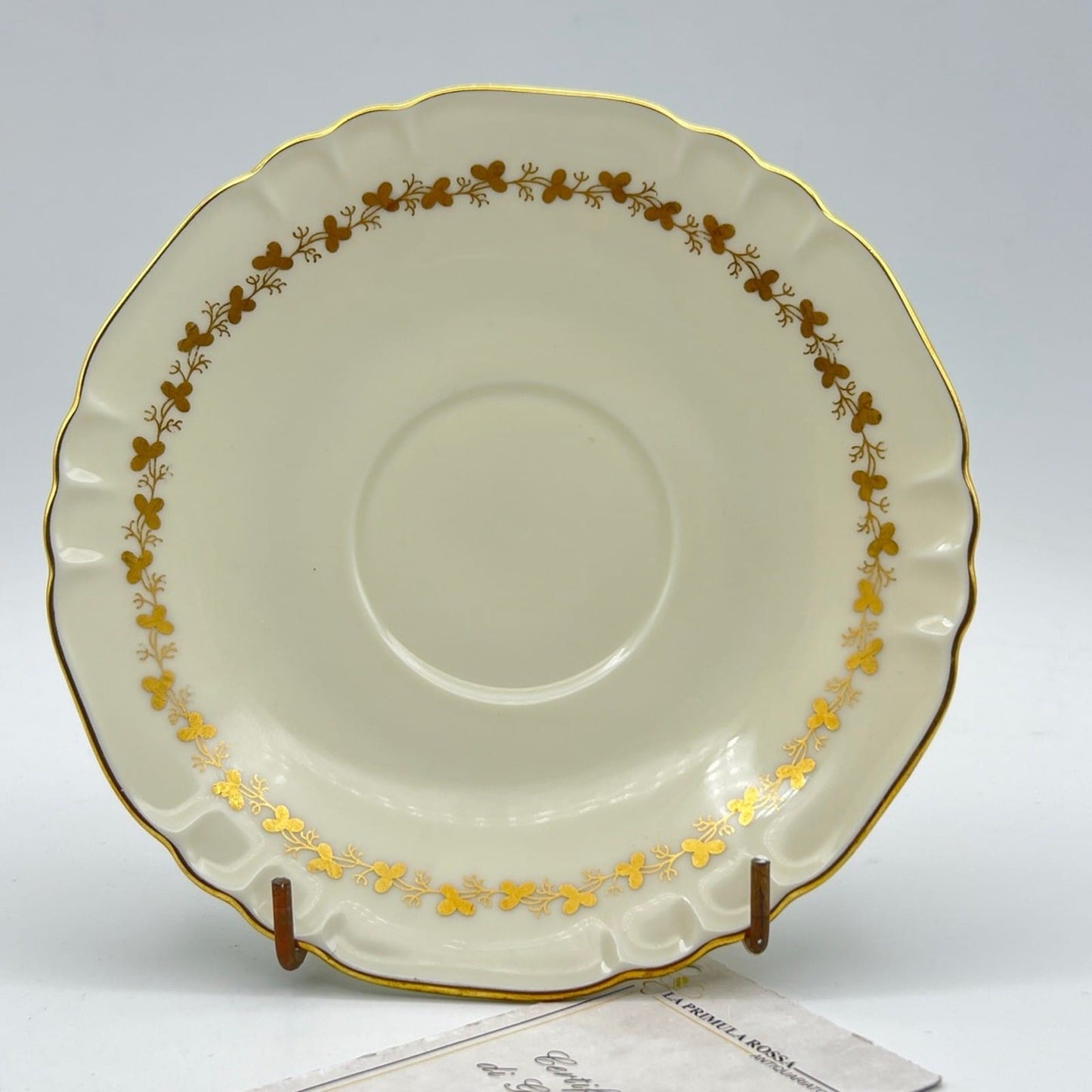 Piattino sottotazza antico in porcellana Vecchio Richard Ginori per servizio the Categoria  Servizio tazze - Tazze