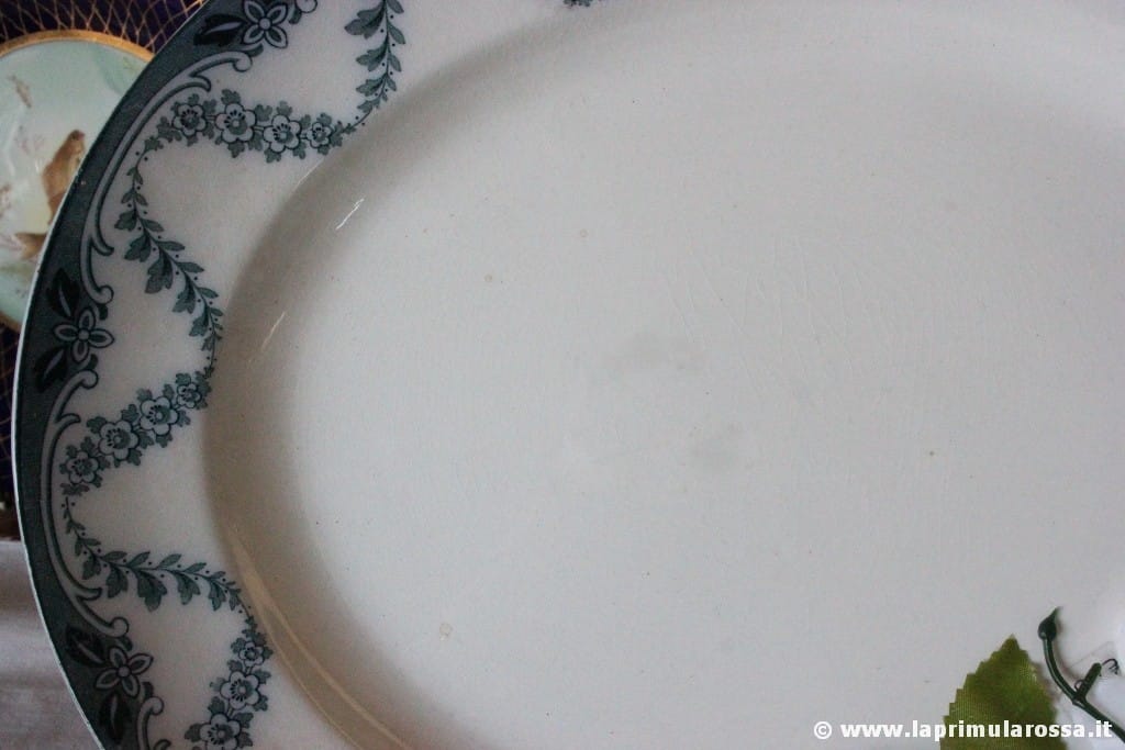 PIATTO ANTICO DA PORTATA IN CERAMICA VASSOIO OVALE INGLESE EPOCA 800 MEAT PLATE Categoria  Piatti Vassoio
