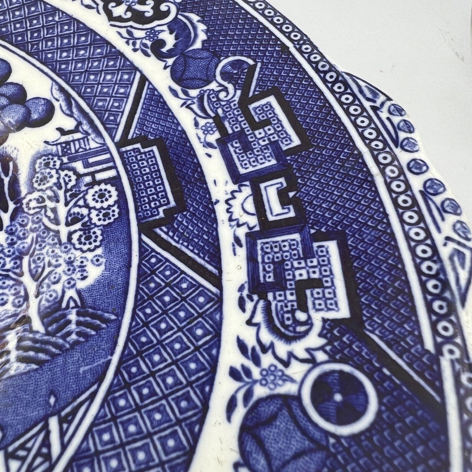 Piatto Antico da portata ovale vassoio colore bianco e blu decoro Willow 1930 Categoria  Piatti Vassoio