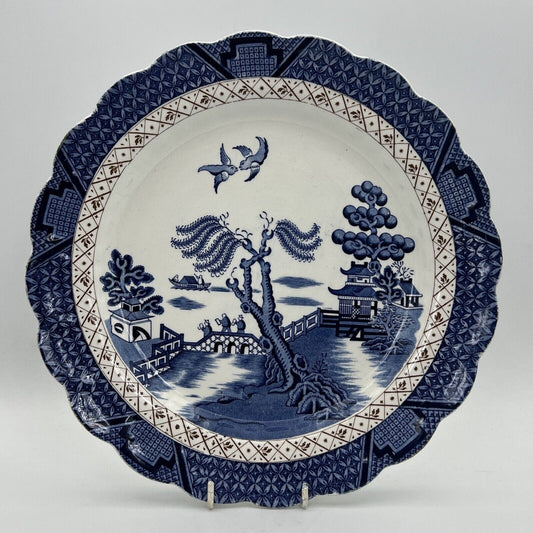 Piatto Antico in ceramica Inglese colore bianco e blu decoro Willow 1940 Categoria  Piatti e Piattini