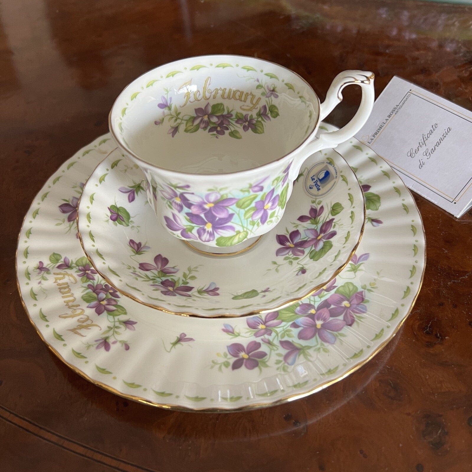 Piatto da dolce per frutta Royal Albert con mese Flower Of The Month Febbraio Categoria  Servizio tazze - Tazze