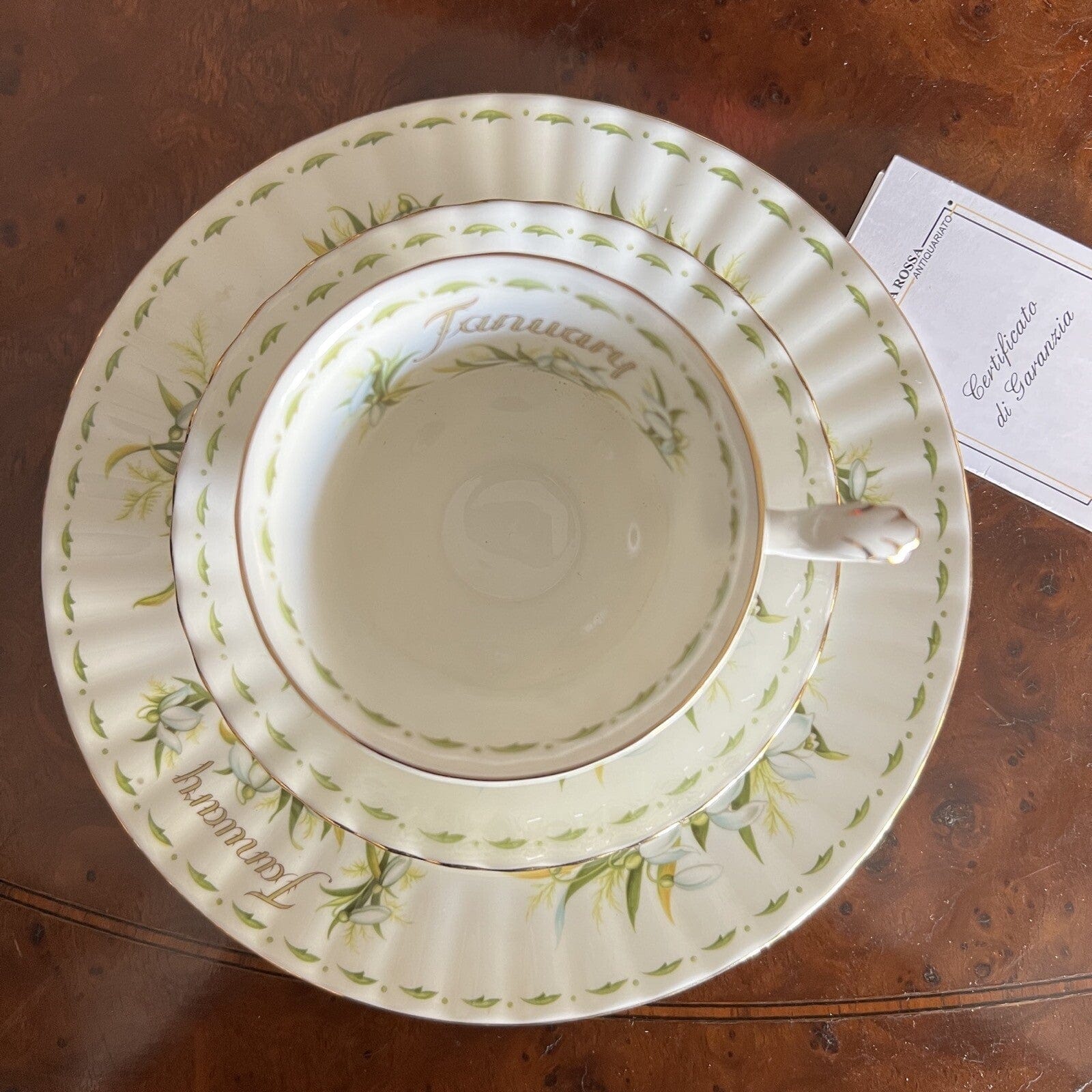 Piatto da dolce per frutta Royal Albert con mese Flower Of The Month Gennaio Categoria  Servizio tazze - Tazze