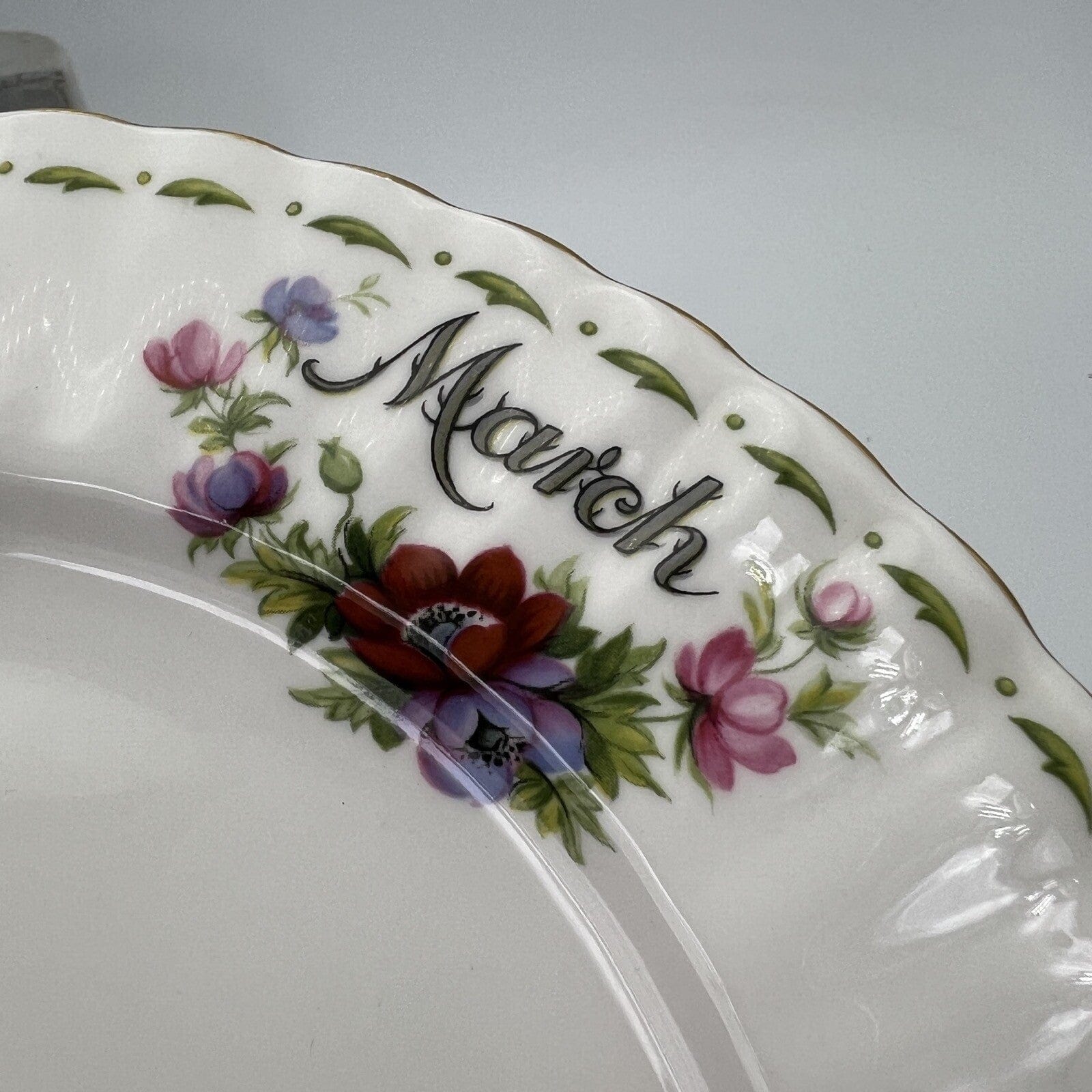 Piatto da dolce per frutta Royal Albert con mese Flower Of The Month Marzo Categoria  Servizio tazze - Tazze
