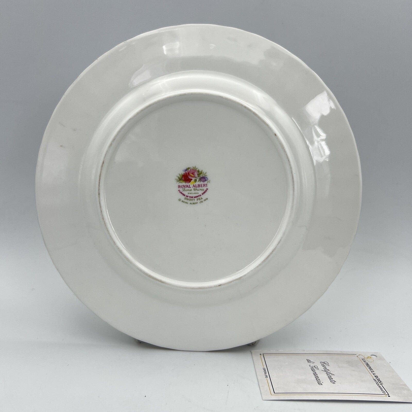 Piatto da dolce per frutta Royal Albert con mese Flower Of The Tè Month APRILE Categoria  Servizio tazze - Tazze