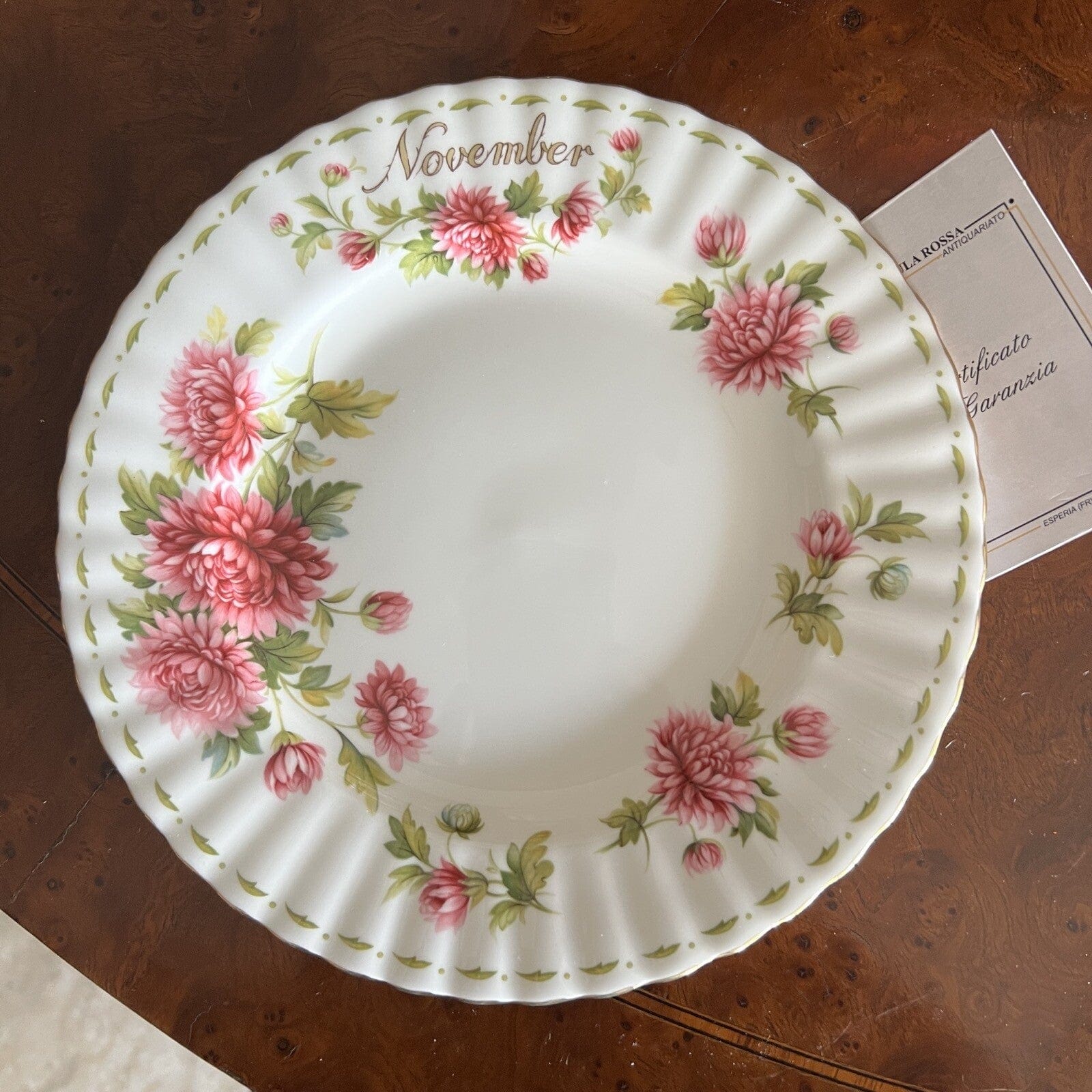 Piatto da dolce per frutta Royal Albert con mese Flower Of The Tè Month NOVEMBRE Categoria  Servizio tazze - Tazze