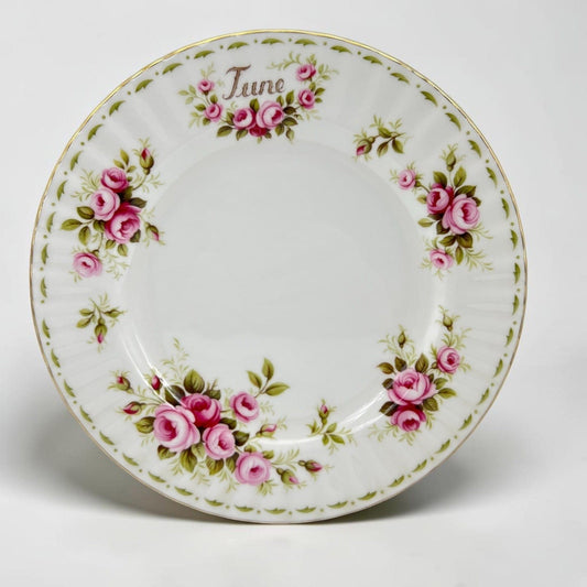 Piatto da dolce per frutta Royal Albert Mese Flower Of The Month GIUGNO 21 Cm Categoria  Servizio tazze - Tazze