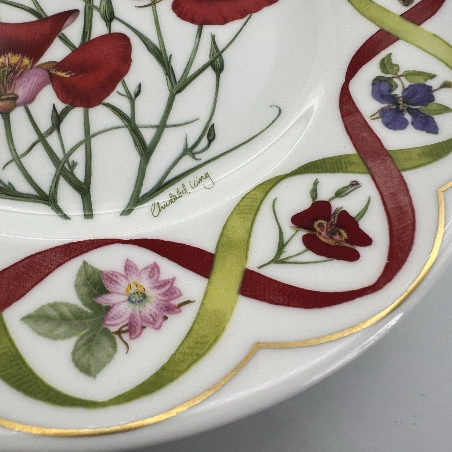 Piatto decorativo da collezione Porcellana Wedgwood Flower of Kew Fiori Papaveri Categoria  Piatti e Piattini
