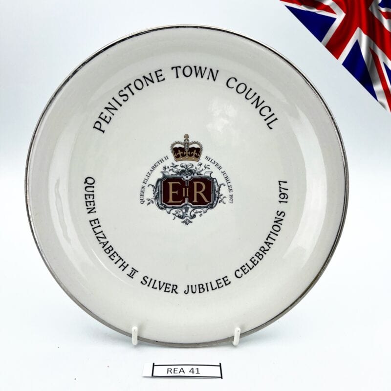 Piatto in Ceramica Inglese Regina Elisabetta Casa Reale Giubileo anno 1977 Categoria  Boccali