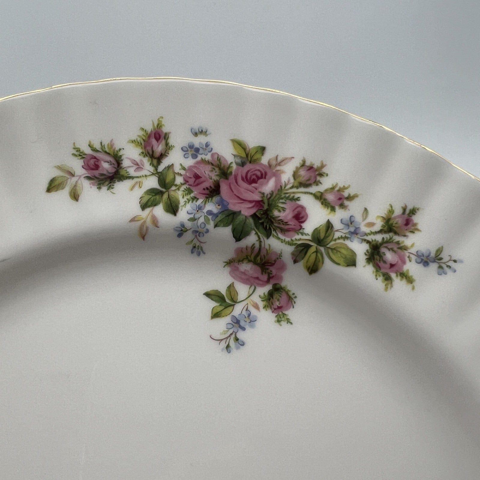 Piatto vassoio da portata inglese in porcellana Royal Albert Moss Rose 1956 Categoria  Servizio tazze - Tazze