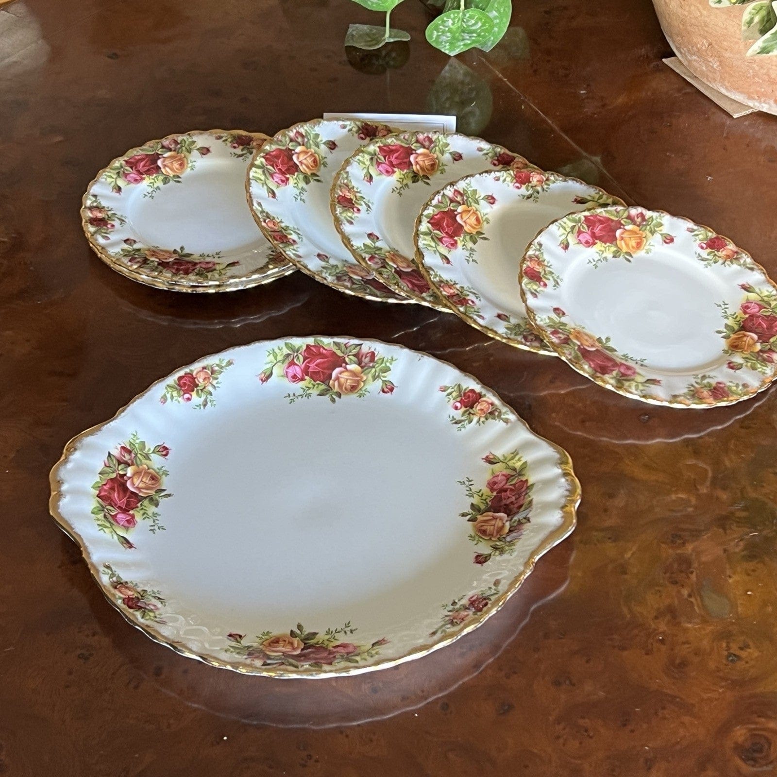 Piatto vassoio in porcellana  Royal Albert da portata decoro Old Country Roses Categoria  Piatti Vassoio