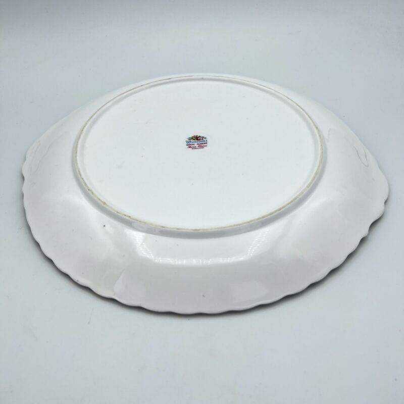 Piatto vassoio in porcellana  Royal Albert per dolci da portata decoro Rose 1970 Categoria  Piatti Vassoio