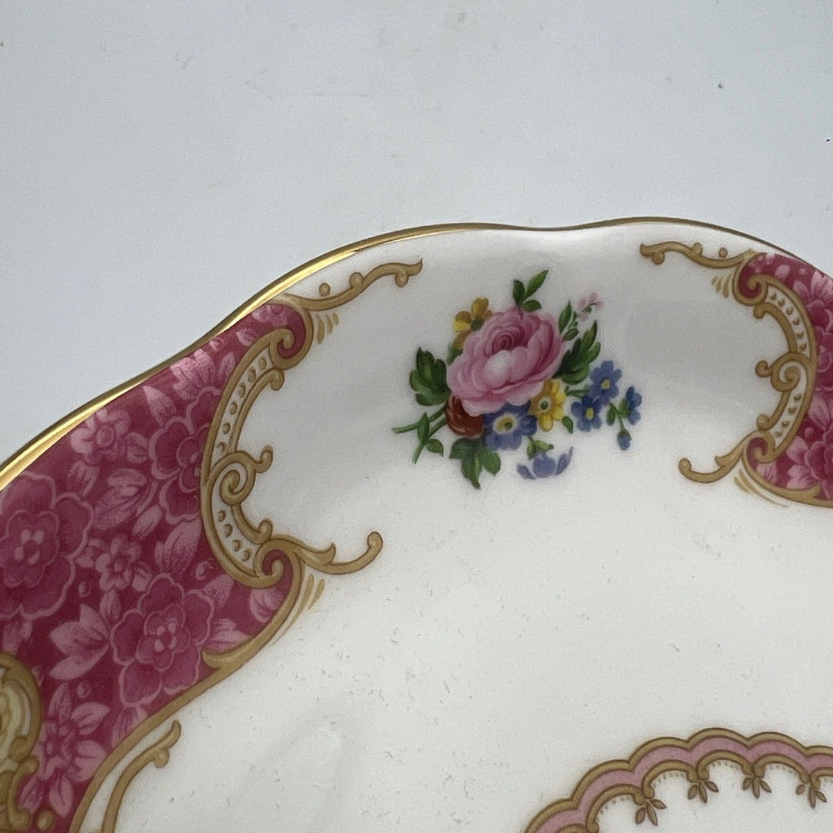 Piatto Vassoio per dolci con manici Royal Albert Lady Carlyle 1944 Porcellana Categoria  Centrotavola e Ciotole