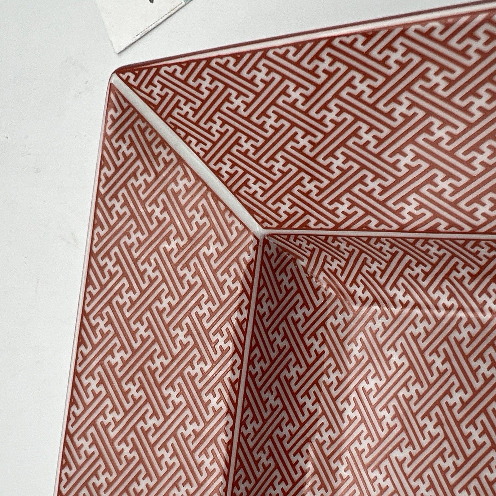 Piatto Vassoio Quadrato in porcellana Vintage Sayagata bianco Rosso Labirinto Categoria  Piatti e Piattini
