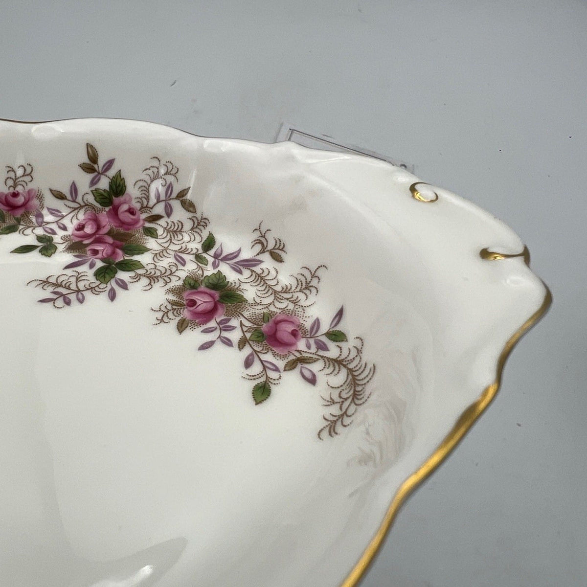Piatto Vassoio Vassoietto con manici Royal Albert Lavender Rose 1961 Porcellana Categoria  Centrotavola e Ciotole