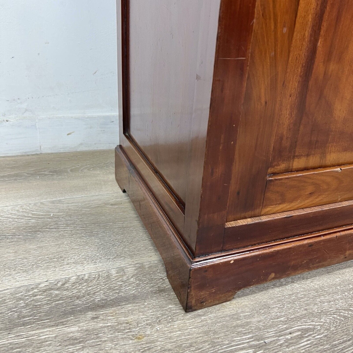 Piccolo Armadio antico 1 anta armadietto in legno mobile da ufficio schedario Categoria  Servante - Servantini