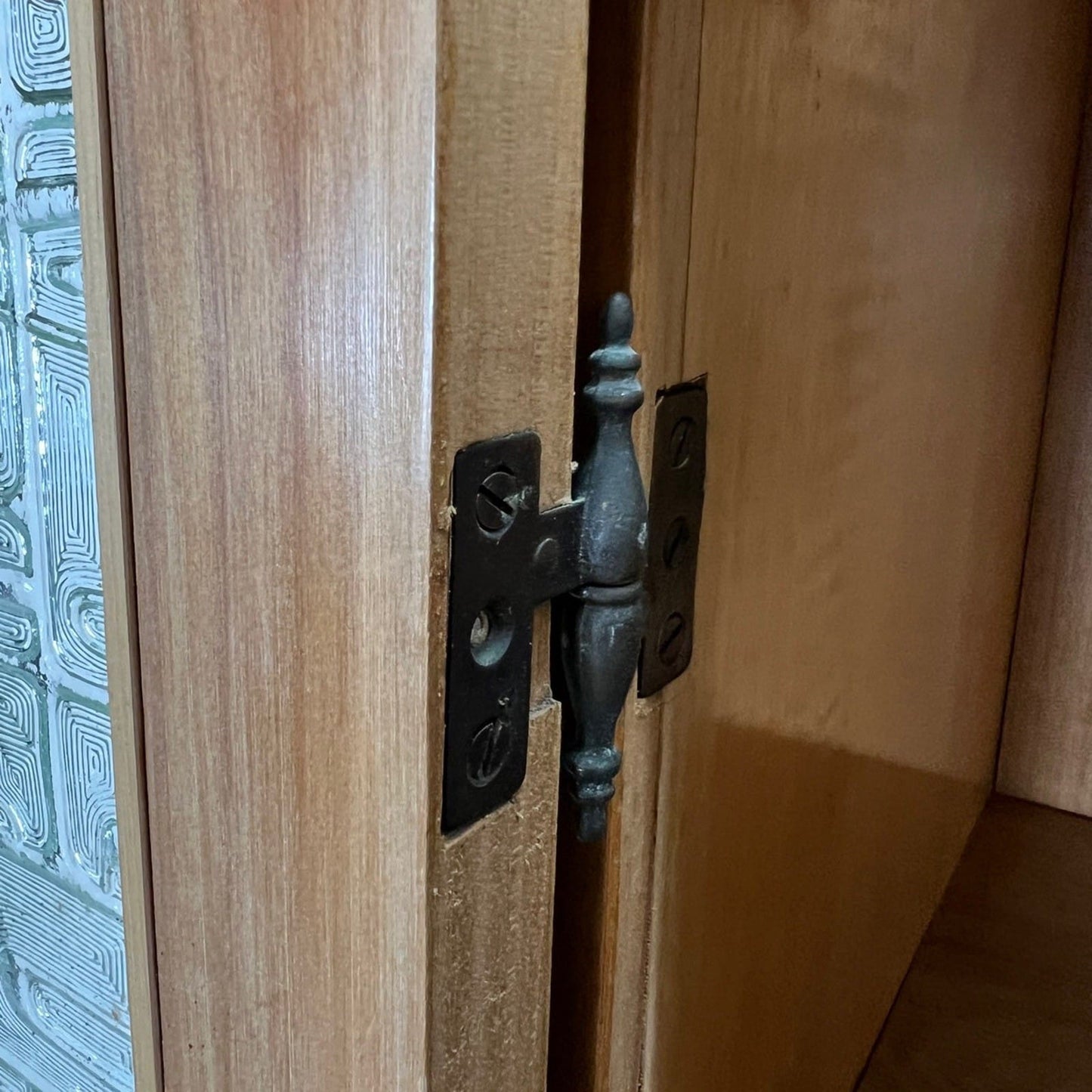 Piccolo Vetrina Credenza antica 2 ante Libreria  dispensa stile arte povera Categoria  Servante - Servantini