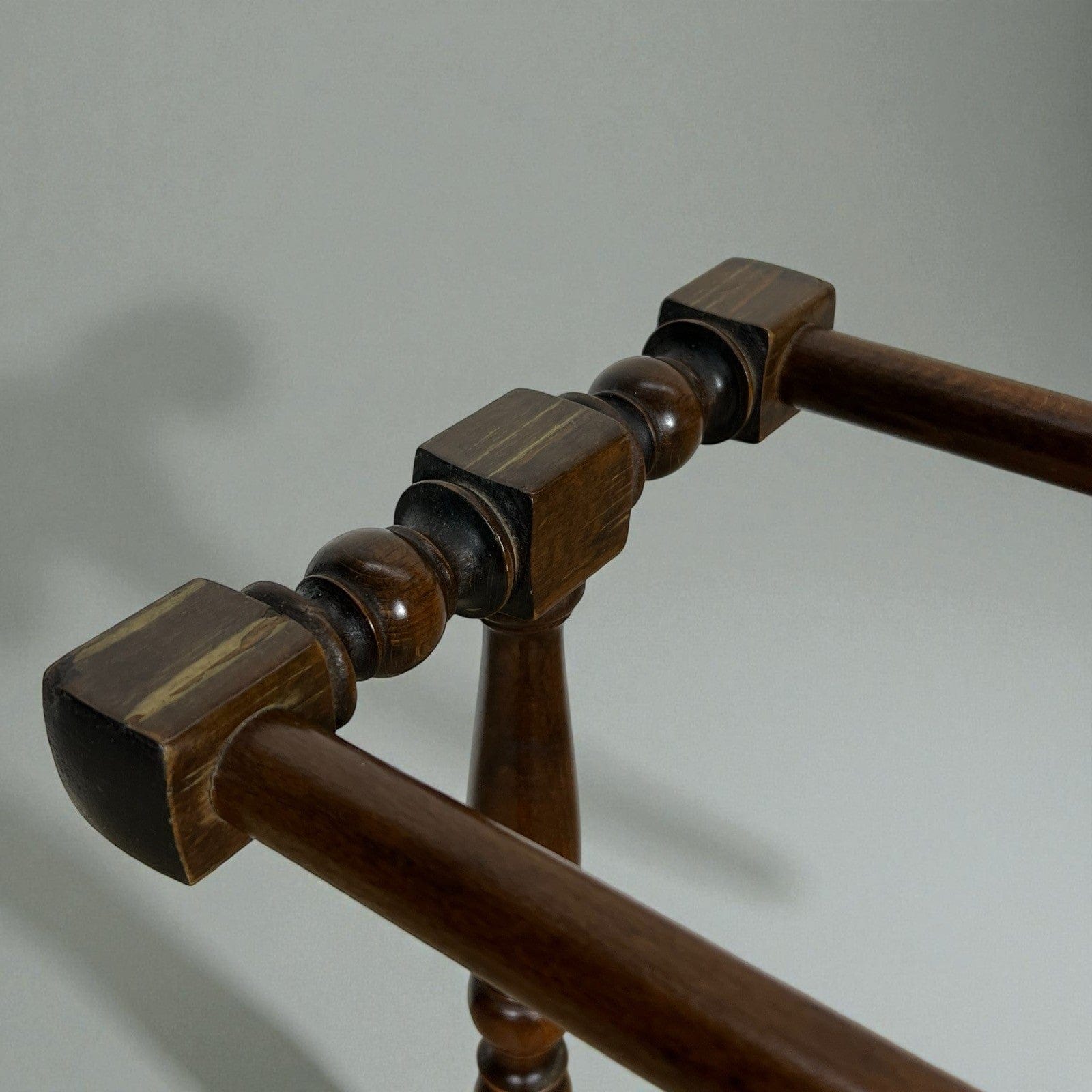 Porta Asciugamani Da Terra Bagno Antico In Legno Vecchio Porta Salviette Inglese Categoria  Portasciugamani