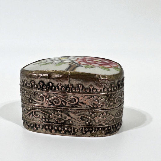 Portapillole porta anelli antico in Argento Silver plated Scatolina porcellana Categoria  Sheffield & Argento