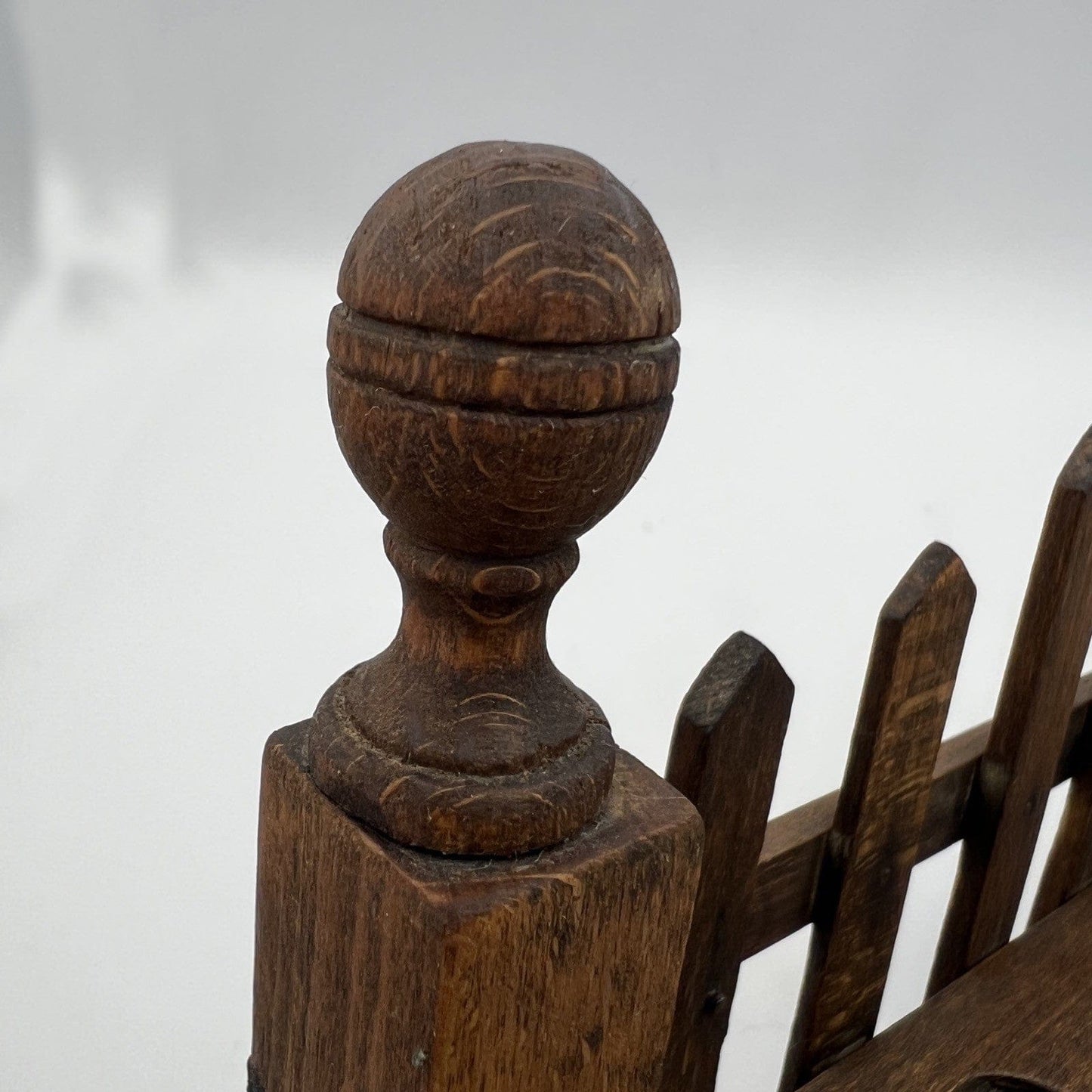 Portapipe antico in legno da tavolo 7  posti epoca 900 Stile Inglese anni 20 Categoria  Oggetti per fumatori