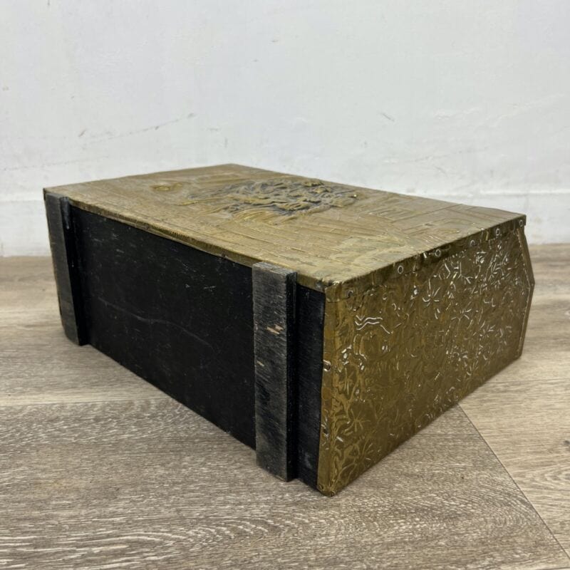 Portariviste antico in legno e ottone da terra vecchio porta giornali d'epoca Categoria  Ottone