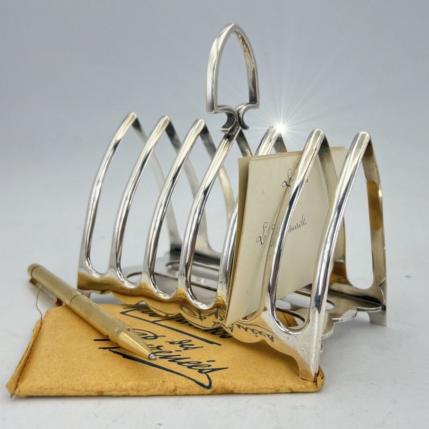 Yingbei Portatovaglioli da Tavolo in Ferro Bronzo Antico - Supporto Decorativo in Metallo per tovaglioli di Carta - Elegante Supporto Porta tovaglioli da Cocktail Yingbei Portatovaglioli da Tavolo in Ferro Bronzo Antico - Supporto Decorativo in Metallo per tovaglioli di Carta - Elegante Supporto Porta tovaglioli da Cocktail