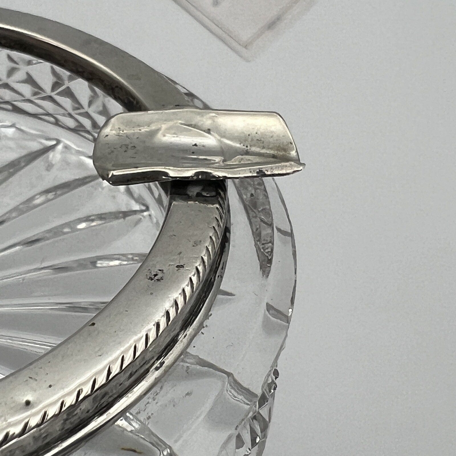 Posacenere portacenere antico in argento 800 vetro cristallo molato anni 40 Categoria  Sheffield & Argento