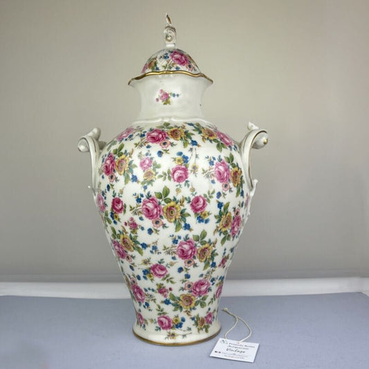 Potiche d'epoca in porcellana Bavaria Grande Vaso vintage decoro con rose e oro Categoria  Vasi e Portafiori