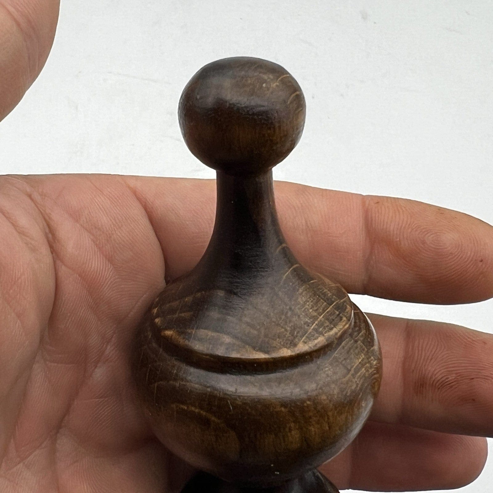 Puntale artigianale in legno Scuro pomolo terminale stile Antico 800 Pomello D Categoria  Accessori & Ferramenta d'epoca