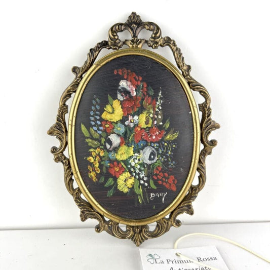 Quadretto antico miniatura vintage ovale dipinto con fiori cornice in ottone Categoria  Quadri