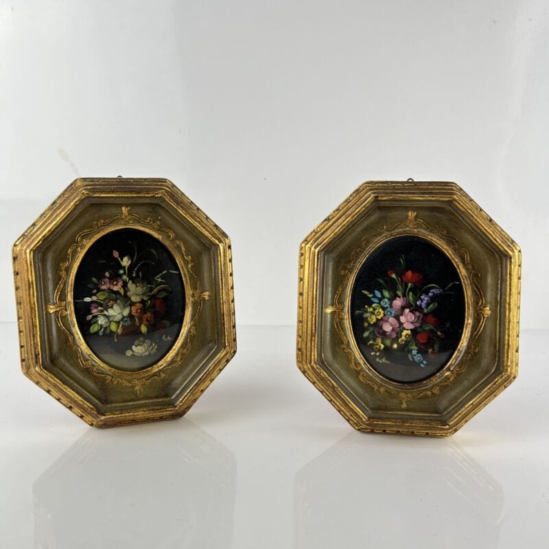 Quadro antico dipinto a olio coppia quadretti fiori cornice oro stile fiorentino Categoria  Quadri