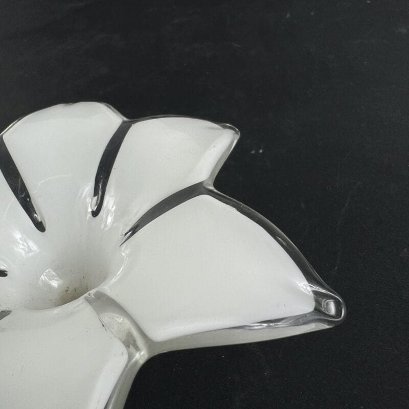 Ricambio lampadario vintage fiore bianco in vetro di murano ricambi originale Categoria  Lampade Appliques