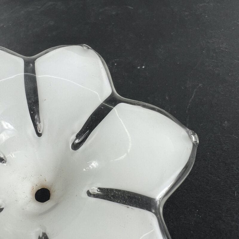 Ricambio lampadario vintage fiore bianco in vetro di murano ricambi originale Categoria  Lampade Appliques