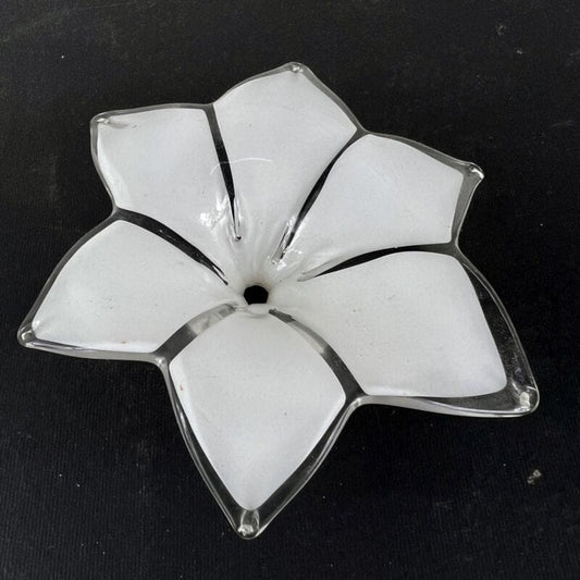 Ricambio lampadario vintage fiore bianco in vetro di murano ricambi originale Categoria  Lampade Appliques