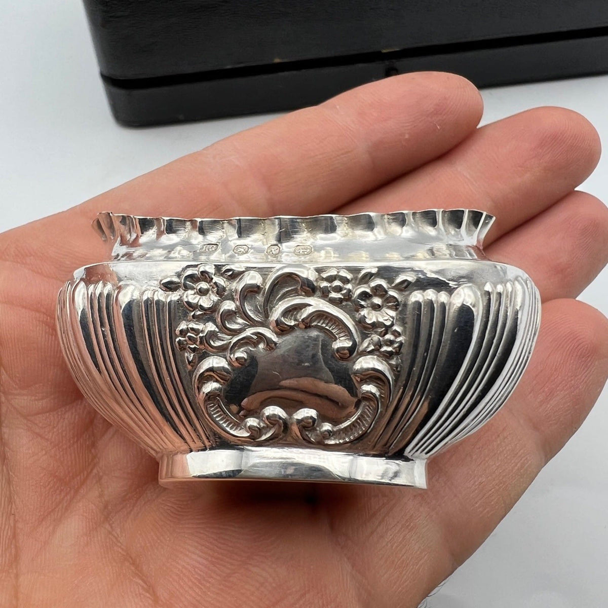 Saliere in Argento antico Set saliere sterling silver da tavola dì Epoca 1897 Categoria  Sheffield & Argento