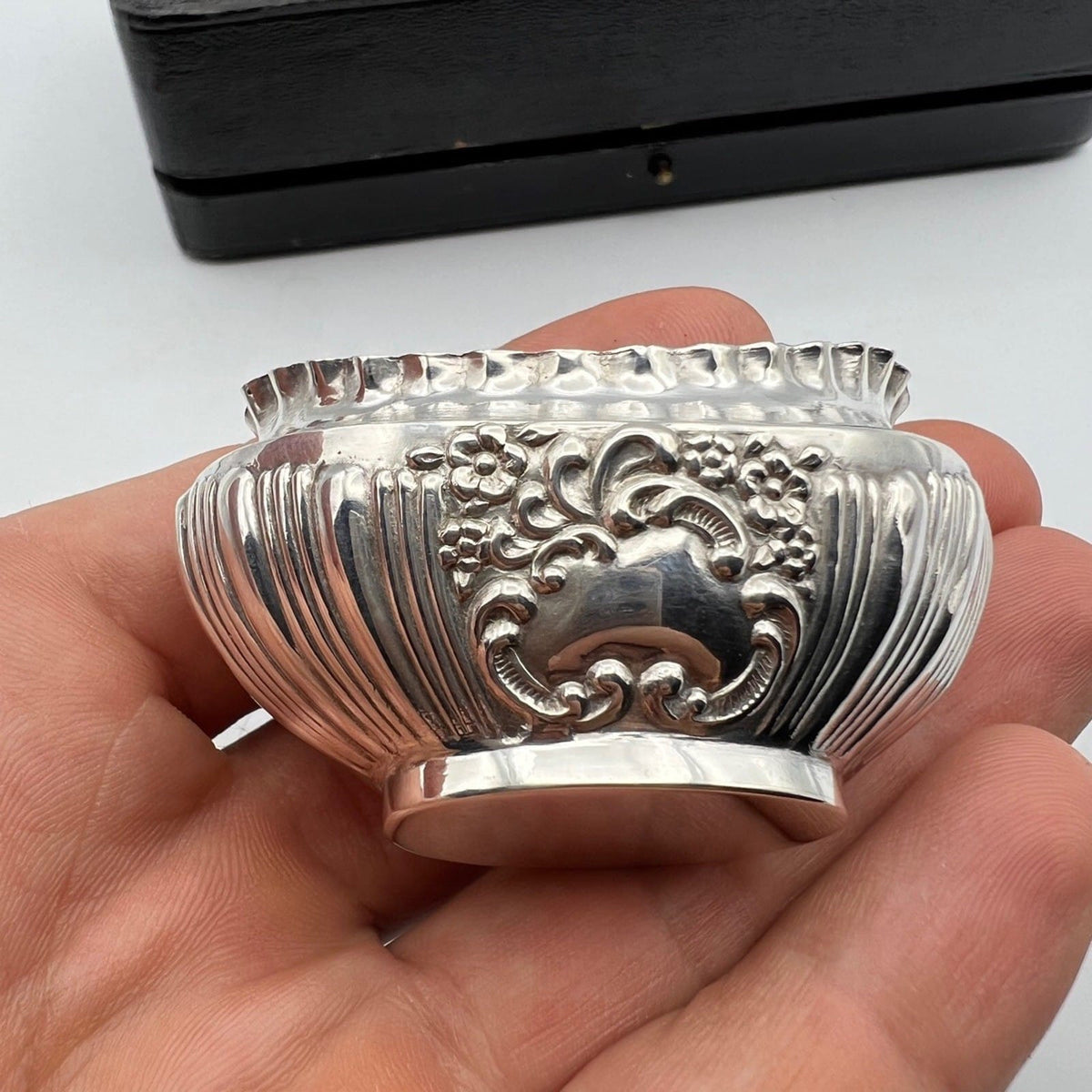 Saliere in Argento antico Set saliere sterling silver da tavola dì Epoca 1897 Categoria  Sheffield & Argento