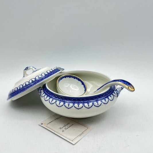Salsiera antica inglese in ceramica con coperchio e mestolo vecchia zuppiera Categoria  Zuppiere